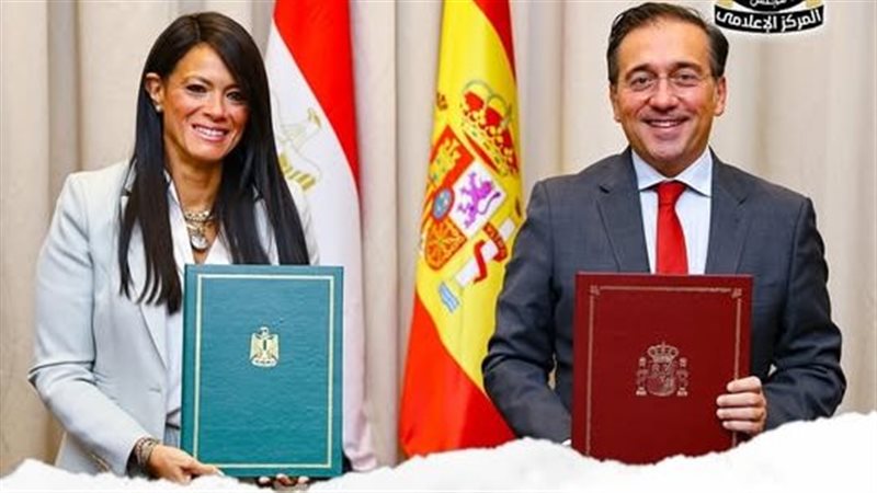 مصر وإسبانيا توقعان