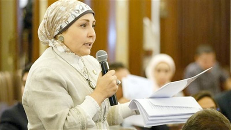 الدكتورة هالة أبو