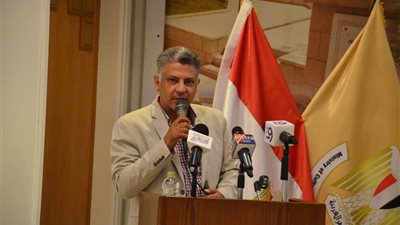 عادل حسان: فضّلت التراث الصوفي على الأشعار المعاصرة في صياغة العرض