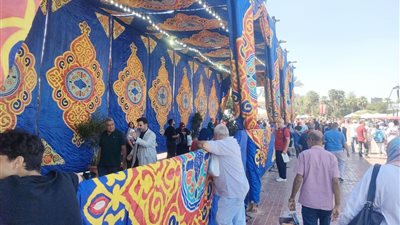 أحمد مجاهد وابراهيم المنيسي يدليان بأصواتهما في عمومية الأهلي