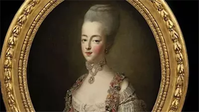 افتتاح معرض الملكة أنطوانيت يكشف عن 250 قطعة نادرة من مجوهراتها