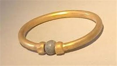 عامل في مسبك ذهب.. القصة الكاملة لاختفاء الأسورة الذهبية من المتحف المصري