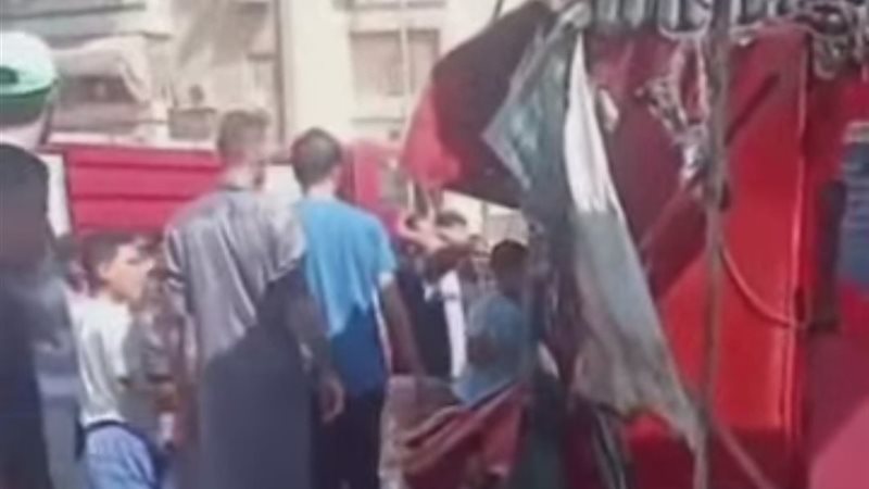 جانب من جهود الاطفاء