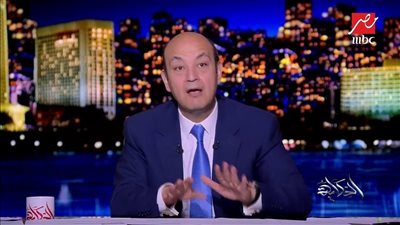 عمرو أديب يكشف تفاصيل صادمة عن سرقة أسورة أثرية من المتحف المصري