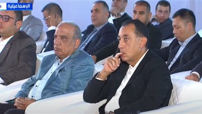 رئيس الوزراء يشاهد فيلما تسجيليا عن مشاريع القنطرة غرب الصناعية | فيديو
