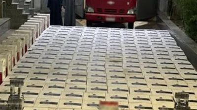 سوق سوداء السجائر في قبضة الأمن.. اعترافات عاملين بحيازة 107 آلاف عبوة بأسيوط