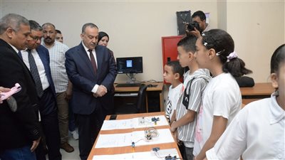 محافظ أسيوط يشهد ملتقى 