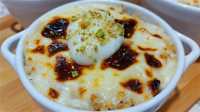 طريقة عمل أم علي بالقشطة والمكسرات سهلة وسريعة وطعم لا يُقاوم 