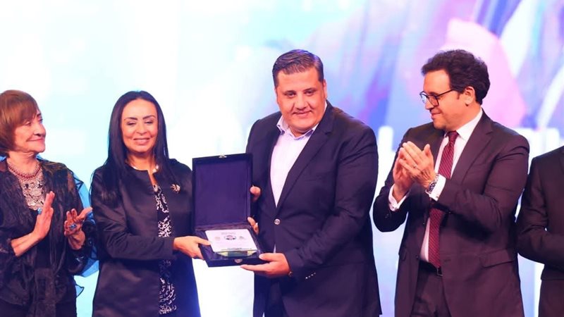 تكريم الدكتور مصطفى