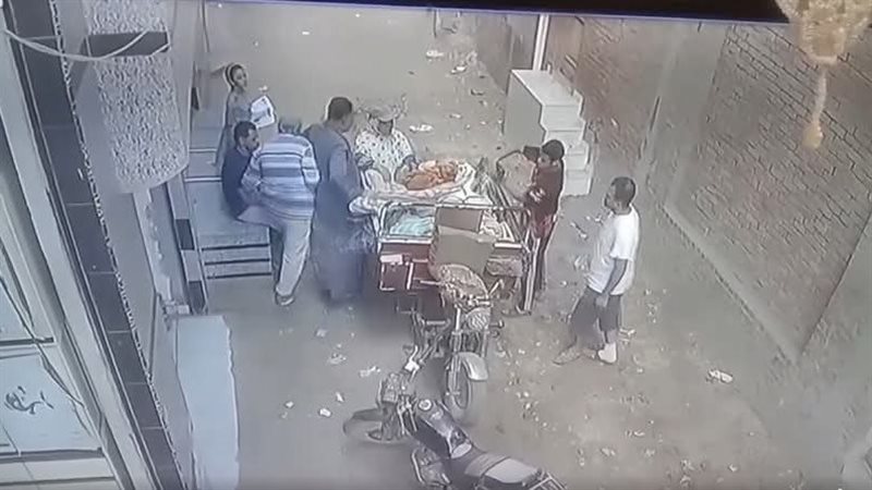 سكب الجاز على الخبز