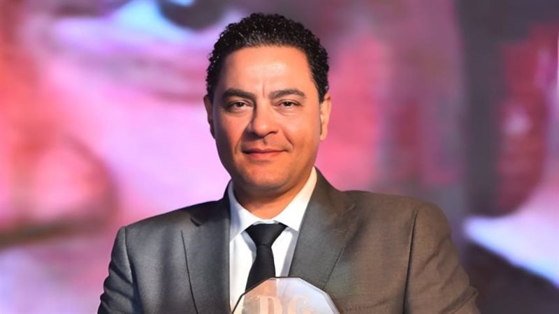 نادر عبد الله