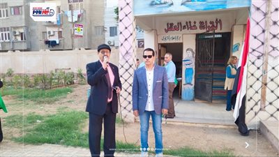 نقيب المعلمين بملوي يشارك في طابور الصباح مع انطلاق العام الدراسي الجديد