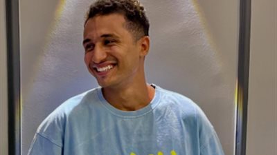 بكلمات مؤثرة .. الفنان مصطفى عماد يودع عامًا ويستقبل عامًا جديدًا 