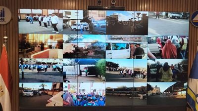  السكرتير العام المساعد يتابع من مركز السيطرة انتظام الدراسة بدمياط