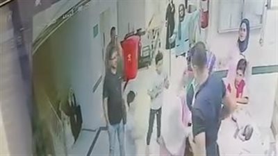 كان بيصور قصور بالمستشفى.. مشاجرة بين ممرضة ومرافق مريض في السادات بالمنوفية