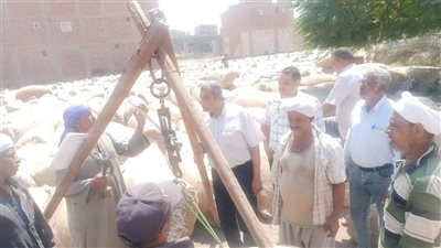 محافظ أسيوط: نتابع موسم توريد الأقطان 2025 ونوفر كافة أوجه الدعم للفلاحين 