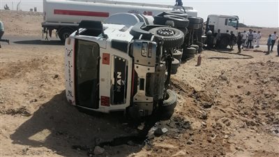 العناية الإلهية أنقذت نجع حمادي.. انقلاب سيارة محملة بالسولار شمال قنا