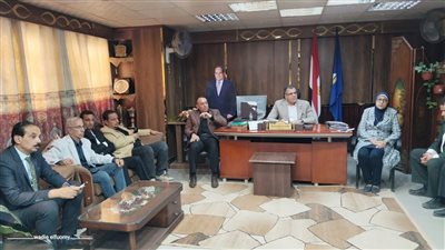 تعليم دمياط تناقش بدء العام الدراسي الجديد في كافة المدراس