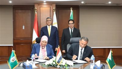 محافظة الجيزة توقع بروتوكول تعاون مع جامعة القاهرة لتعقيم الكلاب الضالة