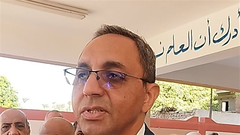 محافظ قنا