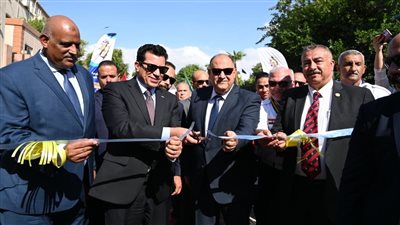 وزير الشباب والرياضة يفتتح نادى الكشافة البحرية بمحافظة الاسماعيلية