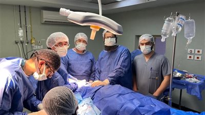 نجاح مبهر للفريق الطبي بمستشفى كفر سعد في جراحة معقدة بالوجه والفكين 