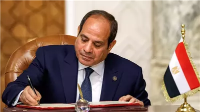 الرئيس السيسي: نعمل بجد وإخلاص على بناء دولة قوية عصرية متقدمة تعبر عن وزن مصر