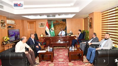 محافظ الفيوم يتابع إجراءات توصيل المرافق للمجمع الصناعي بهوارة المقطع