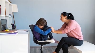  ‎لو مش عارف يتأقلم.. طرق فعالة لمساعدة طفلك على التكيف مع مدرسته الجديدة