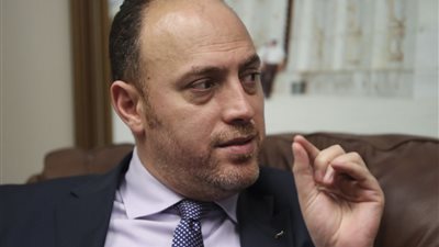 السفير الفلسطيني لدى بريطانيا: رفع العلم في لندن خطوة في رحلة طويلة نحو الحرية