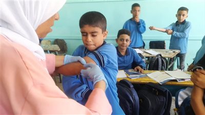  أول أيام العام الدراسي جهود مكثفة لتطعيم تلاميذ ضد الإلتهاب السحائي بالشرقية