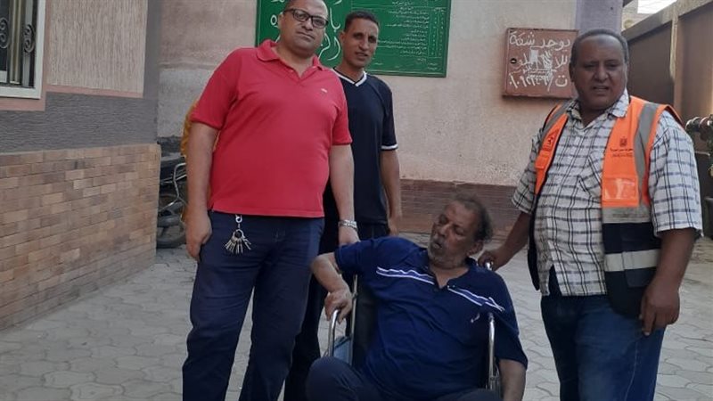 بعد أخذ مشرد من الشارع
