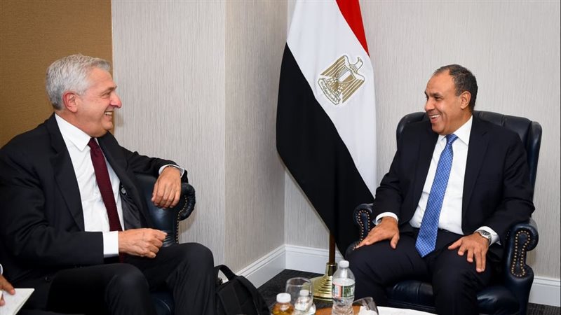 وزير الخارجية ومفوض