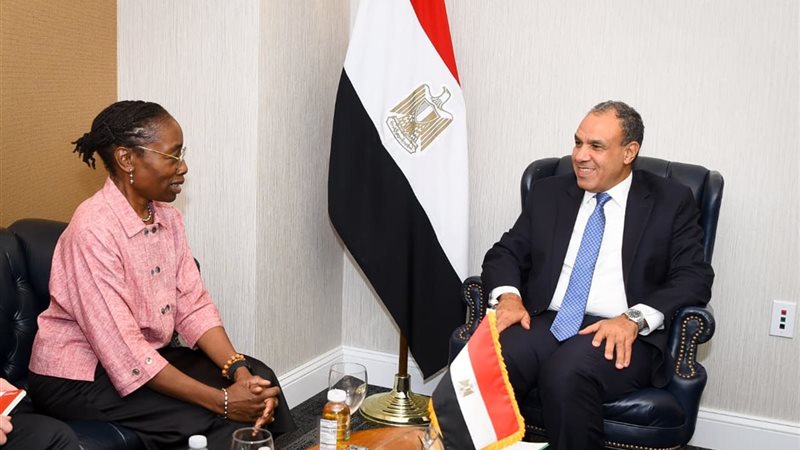 عبد العاطي ورئيسة