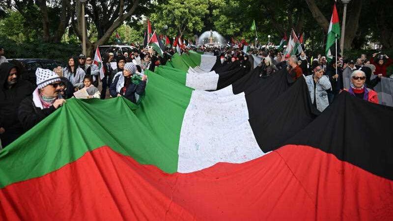 فلسطين
