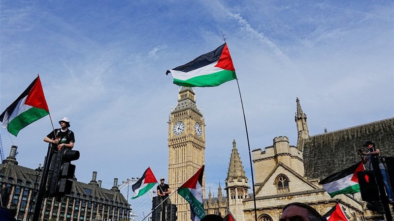 رفع العلم الفلسطيني