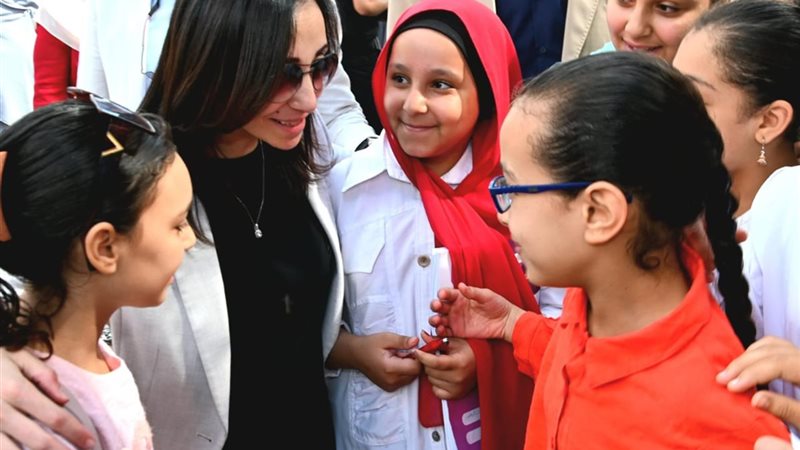 محافظ البحيرة تتفقد