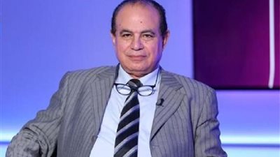 وزير الثقافة يُكلف أحمد مجاهد مديرًا تنفيذيًا لمعرض القاهرة الدولي للكتاب