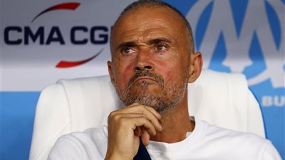 لويس إنريكي يتوج بجائزة يوهان كرويف 2025 كأفضل مدرب في العالم