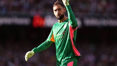 دوناروما يتوج بجائزة ياشين 2025 كأفضل حارس مرمى في العالم