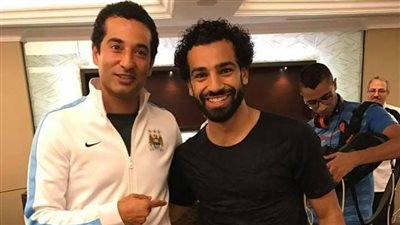 عمرو سعد عن عدم تتويج محمد صلاح بالبالون دور : سيظل أسطورة