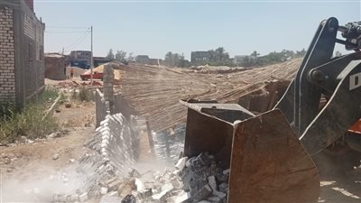 محافظ الإسماعيلية يتابع أعمال المرحلة الثانية من الموجة 27 لإزالة التعديات