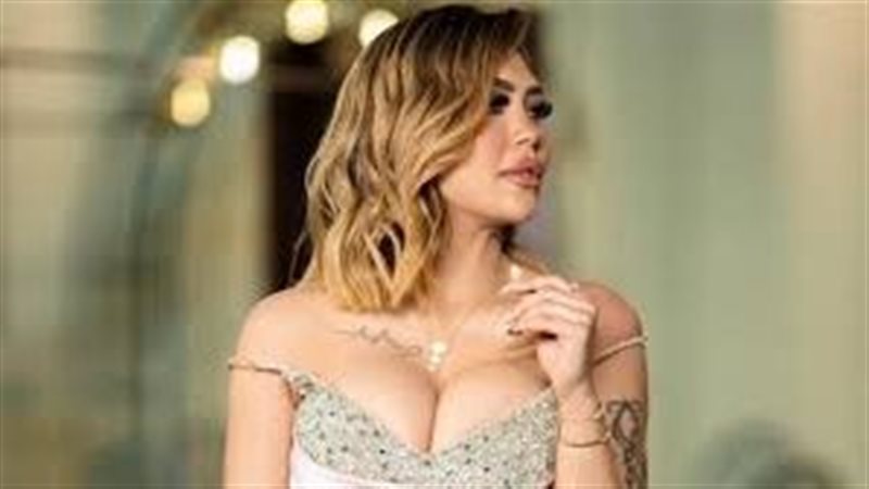 هدير عبد الرازق 