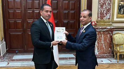 محمد زكي بعد تسلم الكارنيه: ملفات التعليم والصحة والاقتصاد تتصدر أولوياتي