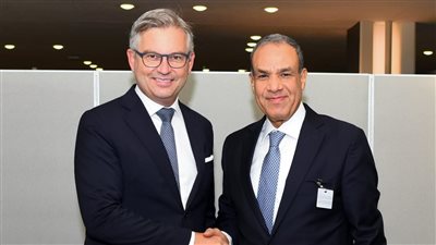 وزير الخارجية يؤكد أهمية تعزيز التعاون مع الاتحاد الأوروبي