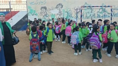 متابعة مستمرة لسير الدراسة بمعاهد منطقة السويس الأزهرية