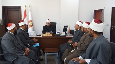 أوقاف الوادي الجديد تجري مقابلات الأئمة المرشحين لأداء المجالس العلمية