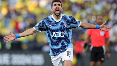 طبيب بيراميدز يكشف أسباب غياب الكرتي ورمضان صبحي عن مواجهة الأهلي السعودي