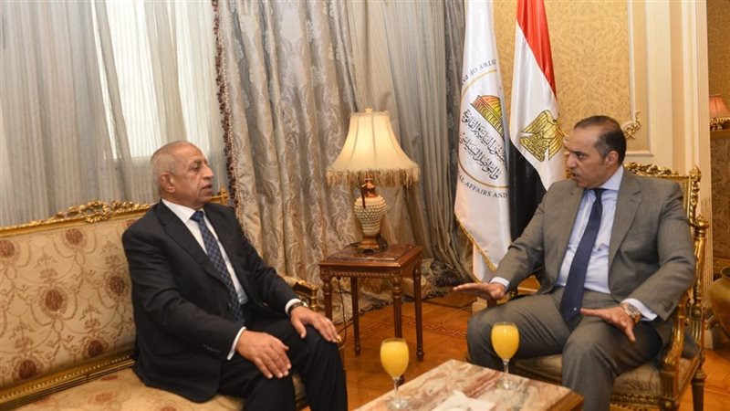 محمود فوزي يستقبل