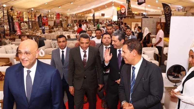 محافظا دمياط والسويس